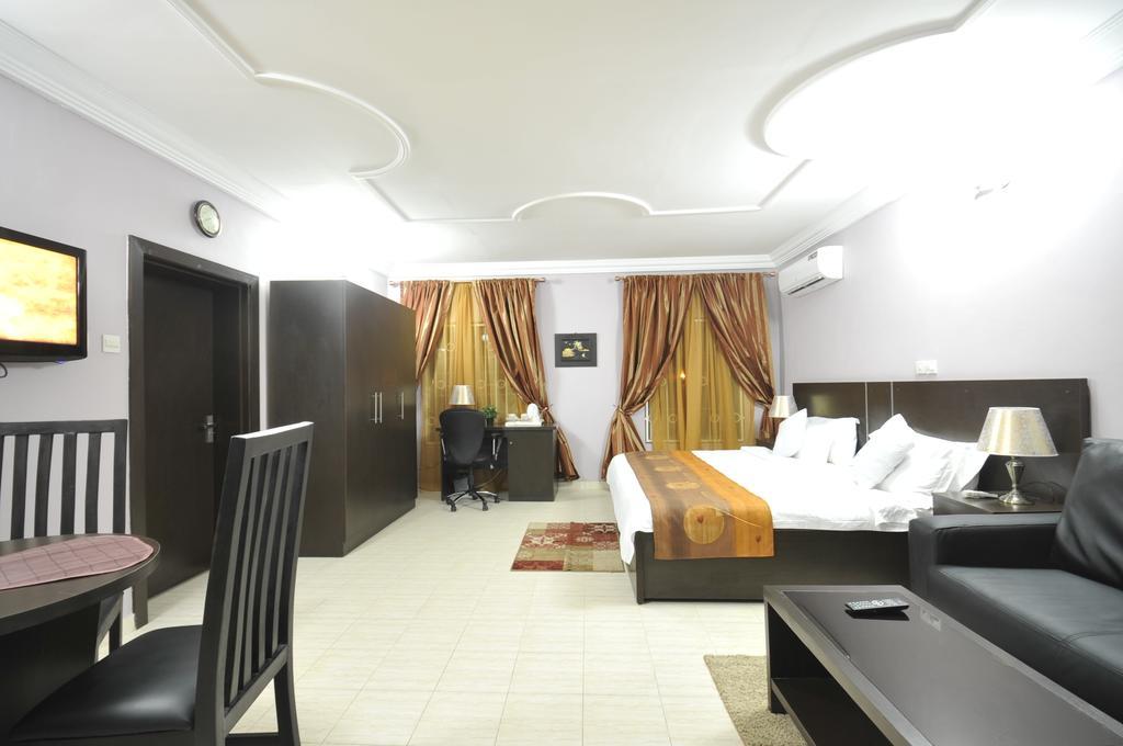 Sheer Luxury Apartments And Suites Abuja Pokoj fotografie