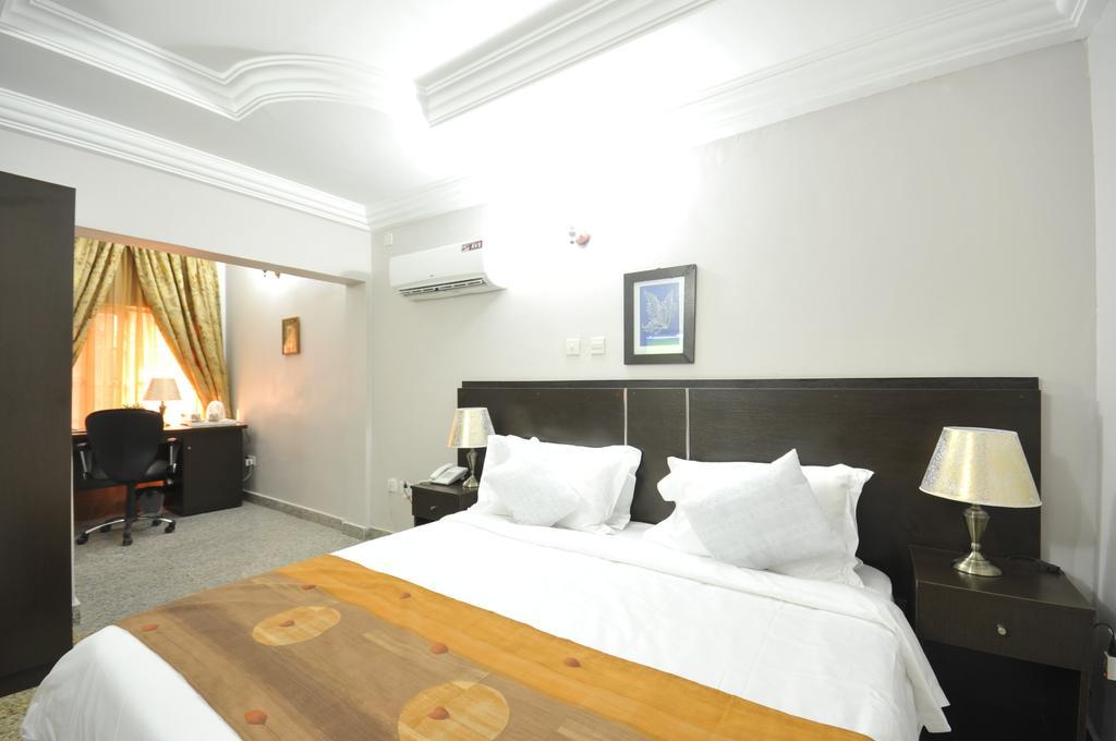 Sheer Luxury Apartments And Suites Abuja Pokoj fotografie